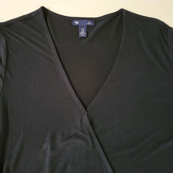Gap Women's Black Crossover Surplice V-neckline Long Sleeve Top - Picture 7 of 10